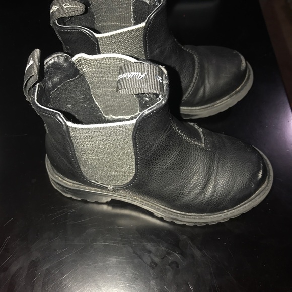 Used toddler river island brand Chelsea boots - Picture 2 of 4